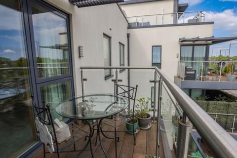 2 bedroom apartment for sale, Helston Lane, Windsor SL4