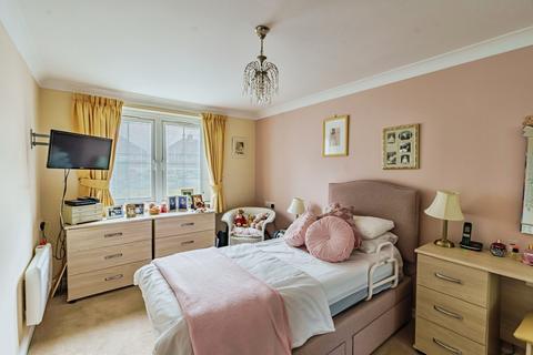 1 bedroom apartment for sale, Ridings Court, Reigate RH2