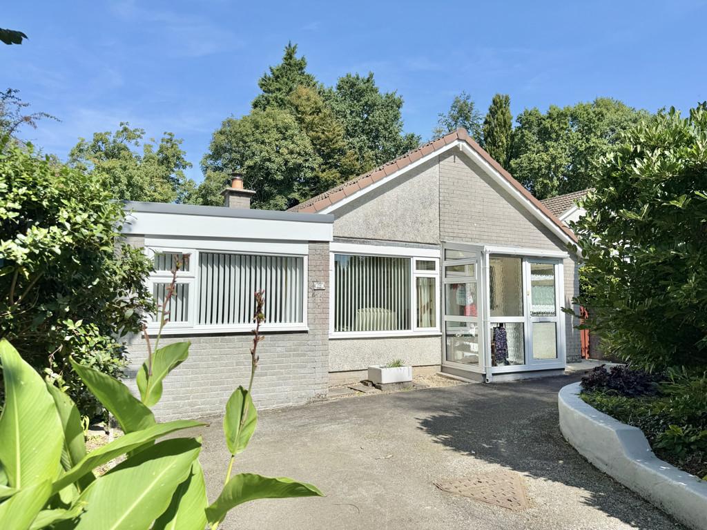 Spacious Corner Plot Bungalow