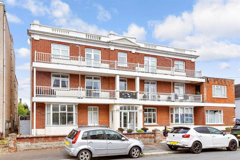 2 bedroom flat for sale, Wessex Avenue, Bognor Regis, West Sussex
