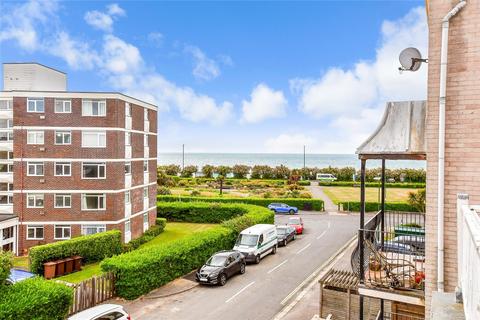 2 bedroom flat for sale, Wessex Avenue, Bognor Regis, West Sussex