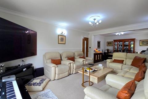 undefined, Hazel Walk, Bradford, BD9