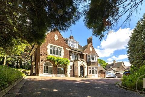 undefined, Mansfield NG19