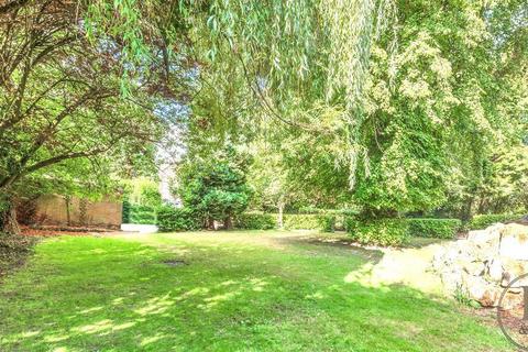 undefined, Mansfield NG19