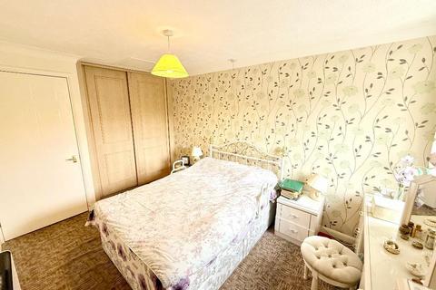 1 bedroom retirement property for sale, Popes Court, Old Bedford Road Area, Luton, Bedfordshire, LU2 7GL