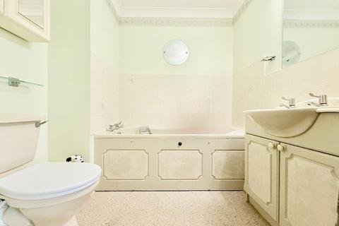 1 bedroom flat for sale, Old Bedford Road, Popes Court Old Bedford Road, LU2