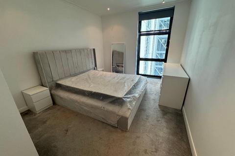 1 bedroom flat to rent, Discovery Dock, West Tower, Canary Wharf, London, London, E14 9LT