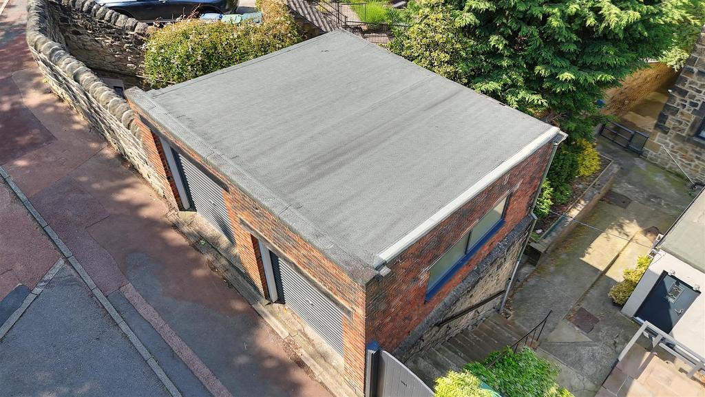 Garage.jpg