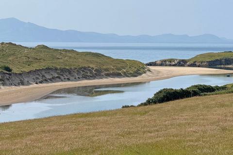 undefined, Y Fron, Aberffraw, Ty Croes, LL63
