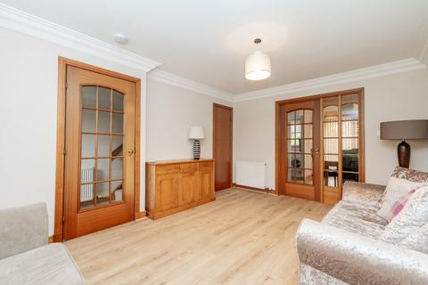 3 bedroom semi-detached house to rent, Thorngrove Crescent, Mannofield, Aberdeen, AB15