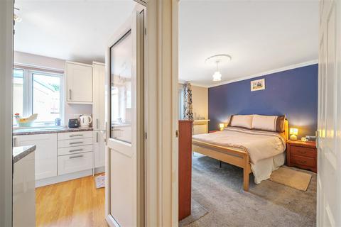 113 Broadmead, Callington, PL17 7DE