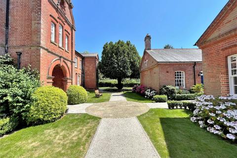 10, Barton Hall Bartons Road, Fordingbridge, SP6 1FH