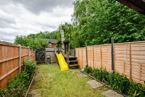 9 Caister Avenue, Worcester, WR4 0QP