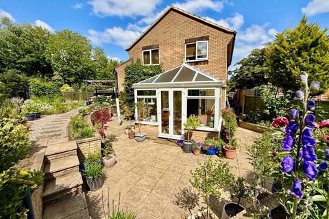 undefined, Upper Stratton, Swindon SN2