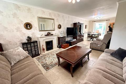 undefined, Upper Stratton, Swindon SN2