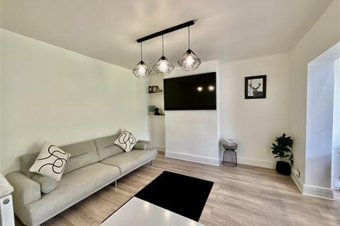 175 Retford Road, Sheffield, S13 9LD