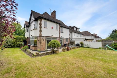 undefined, Powys Lane, London, N14