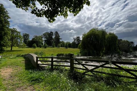 Land for sale, Waterdell Lane, St. Ippolyts, Hitchin, Hertfordshire