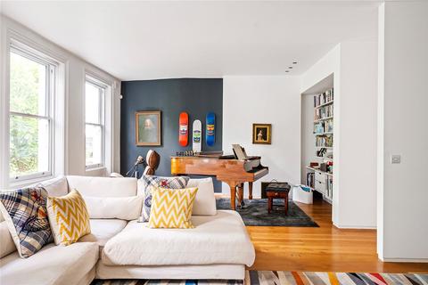 3 bedroom duplex for sale, Upper Street, Islington, London, N1