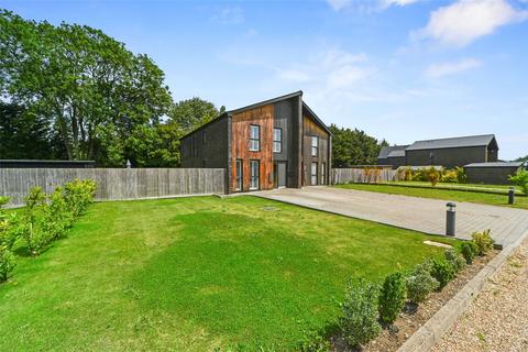 4 bedroom semi-detached house for sale, Hastingwood Park, Harlow, Essex, CM17