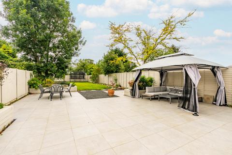 38 Bramble Road, Hatfield, AL10 9SA
