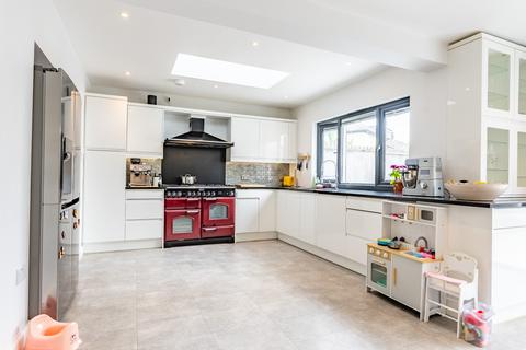 38 Bramble Road, Hatfield, AL10 9SA