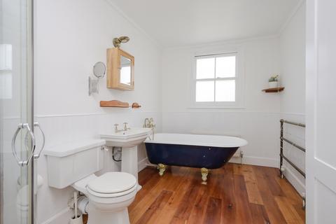 28 Goodenough Road, London, SW19 3QW
