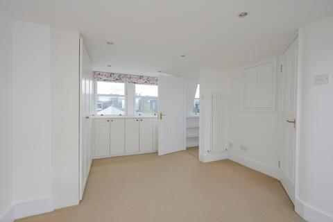 28 Goodenough Road, London, SW19 3QW