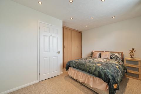 17 Thresher Close, Bishop's Stortford, CM23 4FP