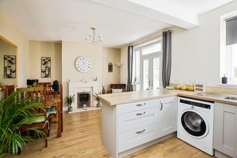 3 bedroom semi-detached house for sale, Illingworth Drive, West Yorkshire HX2