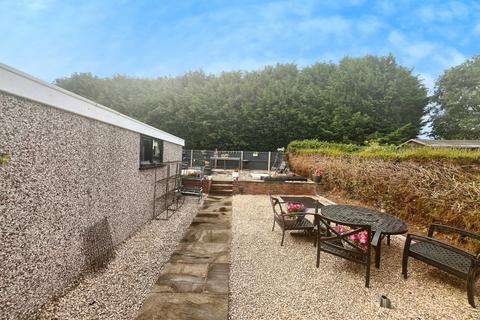 6 Alumbrook Avenue, Holmes Chapel, Crewe, CW4 7BX