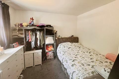 6 Alumbrook Avenue, Holmes Chapel, Crewe, CW4 7BX