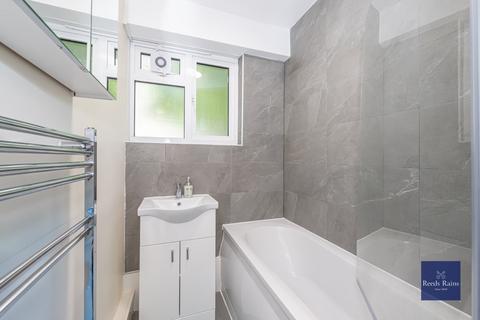 Flat 1, Vaughan House Nelson Square, London, SE1 0PY