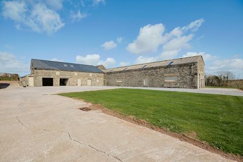 5 bedroom farm house for sale, Ferryside CARMARTHENSHIRE