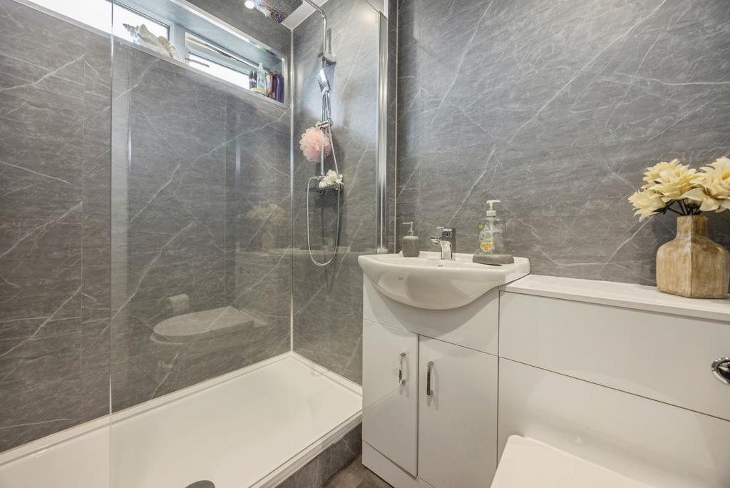 Shower Room/Wc