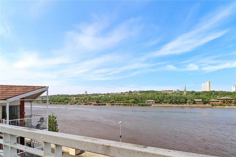 2 bedroom flat for sale, Kingfisher Court, Gateshead NE11