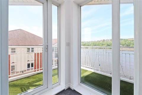 2 bedroom flat for sale, Kingfisher Court, Gateshead NE11