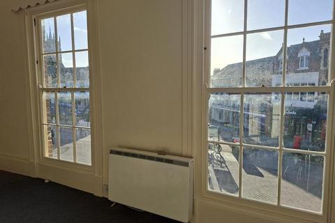 Retail property (high street) to rent, 6 South Para Melton Mowbray LE13 0PU