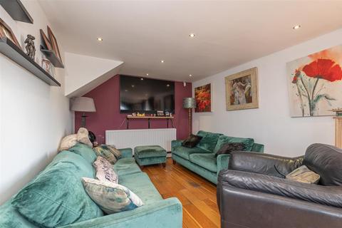 undefined, Dewsbury Road, Upper Edge, Elland