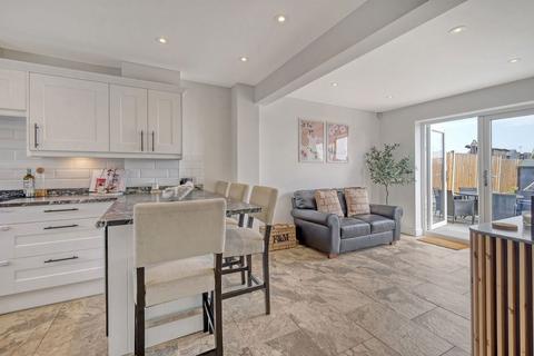 38 Froden Brook, Billericay, CM11 2TW