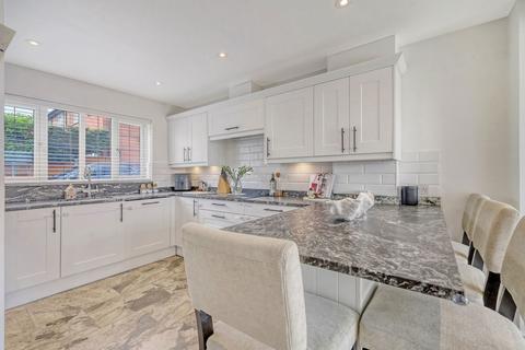 38 Froden Brook, Billericay, CM11 2TW