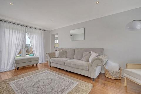 38 Froden Brook, Billericay, CM11 2TW