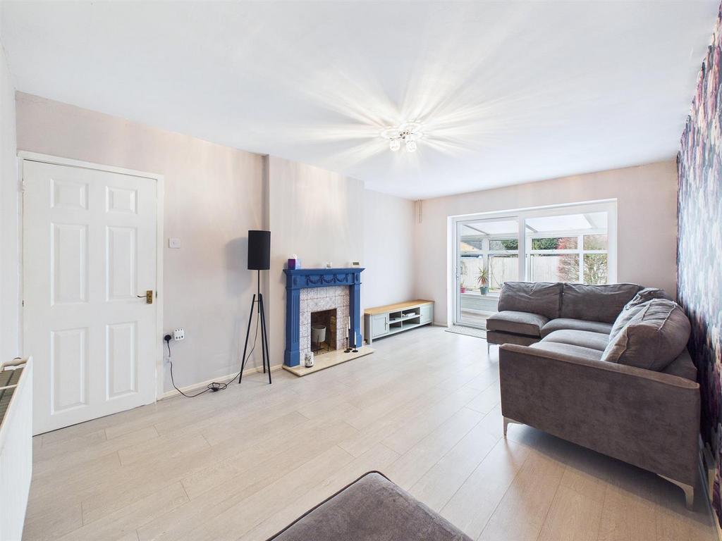 Living Room.jpg