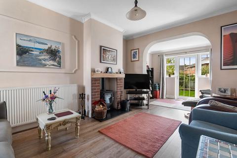 29 Lechmere Crescent, Worcester, WR2 6EE