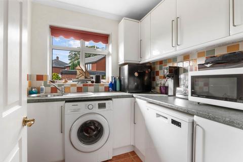 29 Lechmere Crescent, Worcester, WR2 6EE