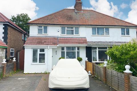 24 Meadfield Avenue, Slough, SL3 8HP