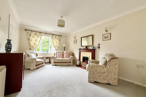 undefined, Courtfield Road, Quedgeley GL2