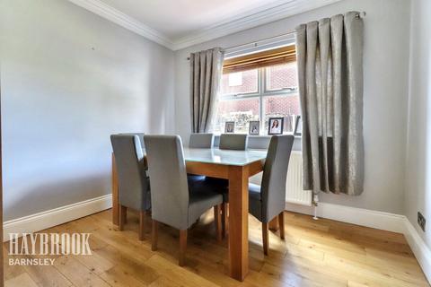 4 bedroom detached house for sale, Intake Gardens, Barnsley