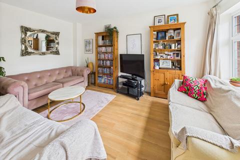 17 Abbott Close, Ottery St Mary, EX11 1FH