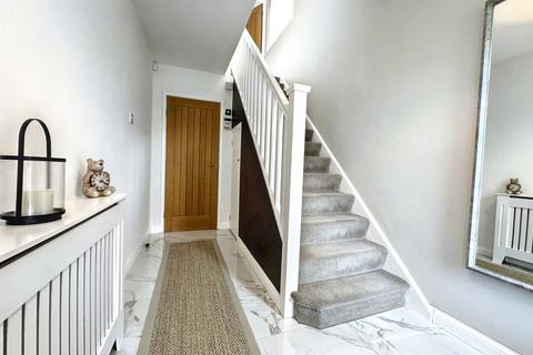 3 bedroom semi-detached house for sale, Essex Drive, Washington, Tyne and Wear, NE37 2PE
